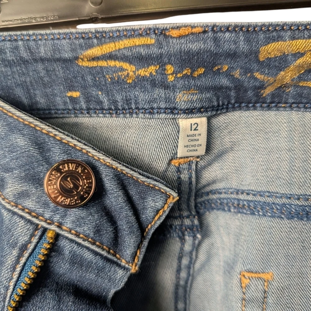 Seven7 Classic Light Blue Jean Denim Shorts Frayed Hem Zipper Pockets Button EUC